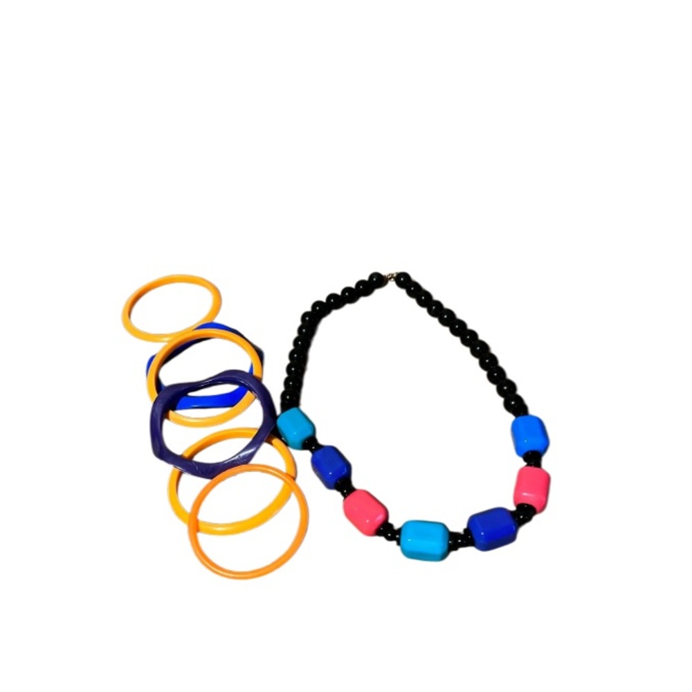 💰BOGO FREE Authentic Vintage 80’s Necklace and Bracelets Bundle